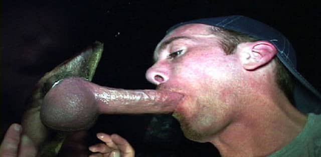 GLORYHOLE FUCKSLUT