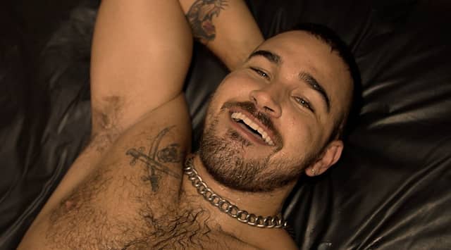 WOOFPIGBOY GANGBANG
